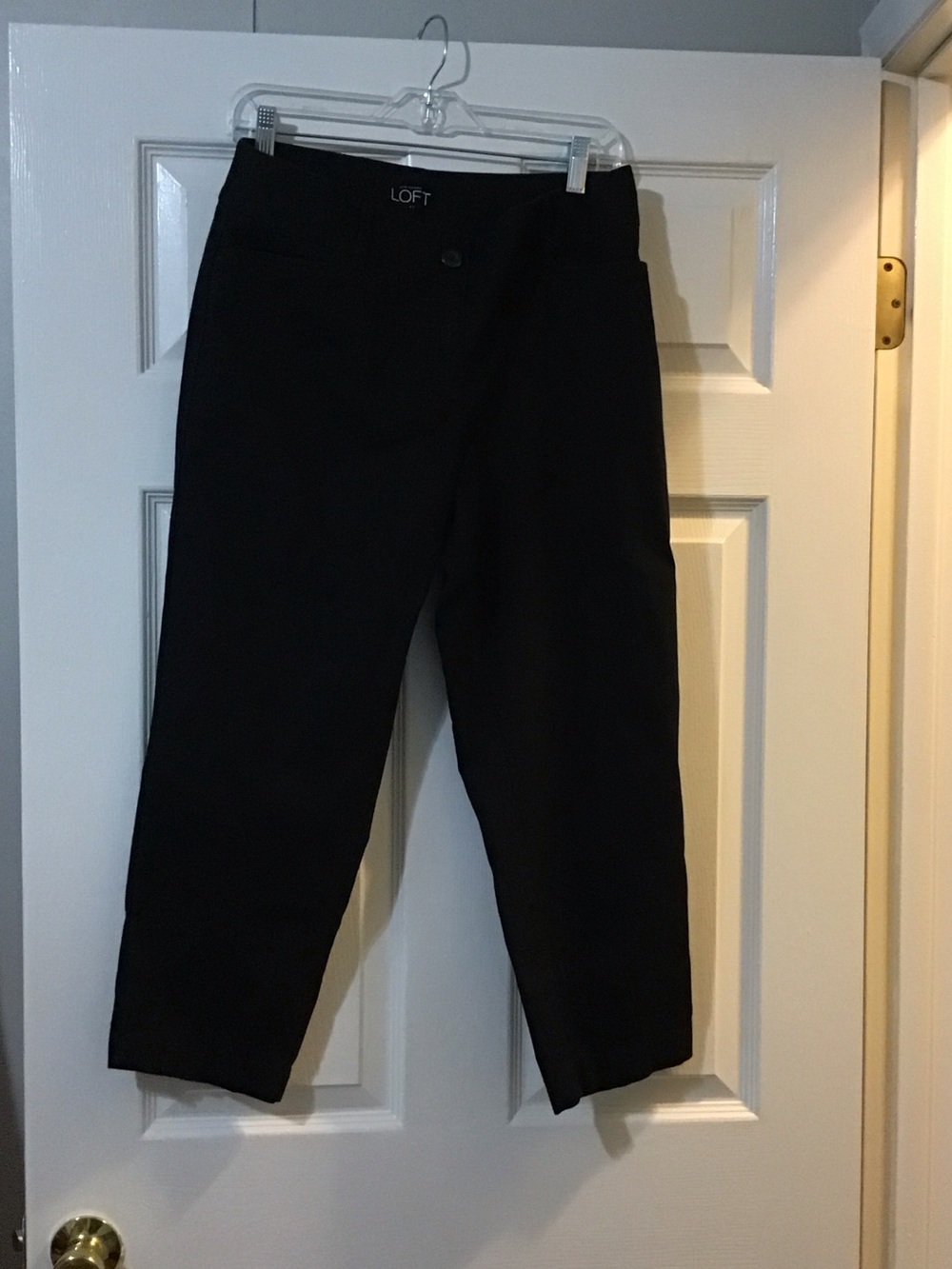 LOFT Black Ladies Cropped Capri Dress Pants - Straight-Leg